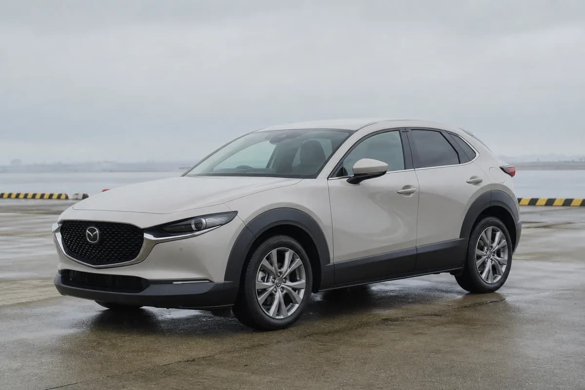 Mazda CX-30 2022 года, компактный кроссовер