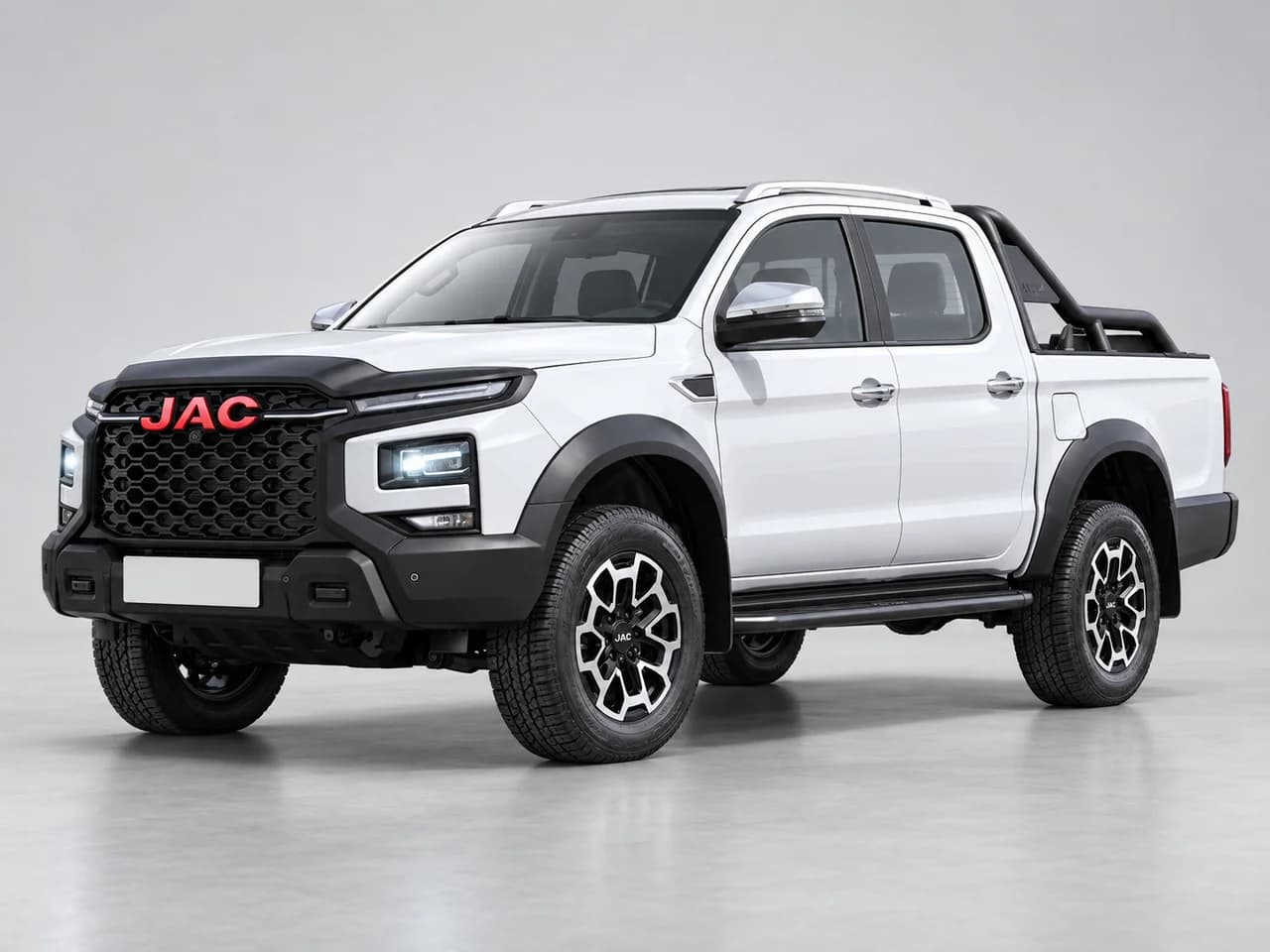 Белый дизельный пикап JAC T9 семейства Hantu
