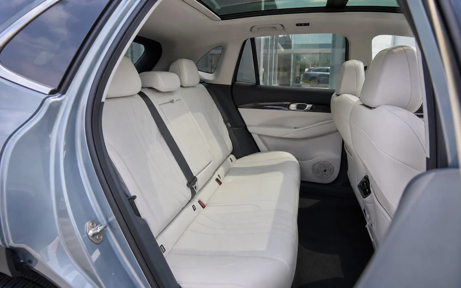 Задний ряд Geely Galaxy E5 2026