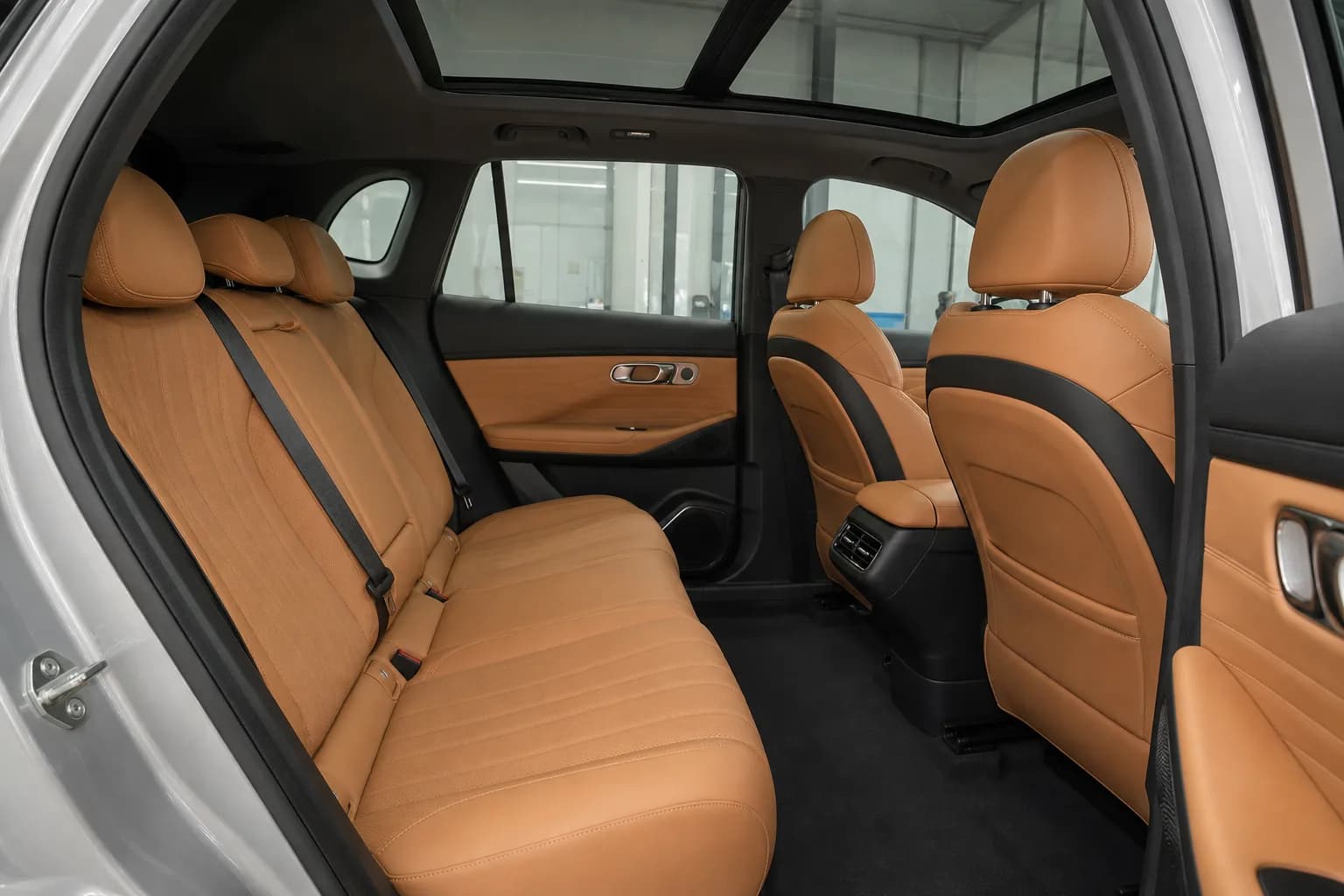 Второй ряд Geely Galaxy Starship 7