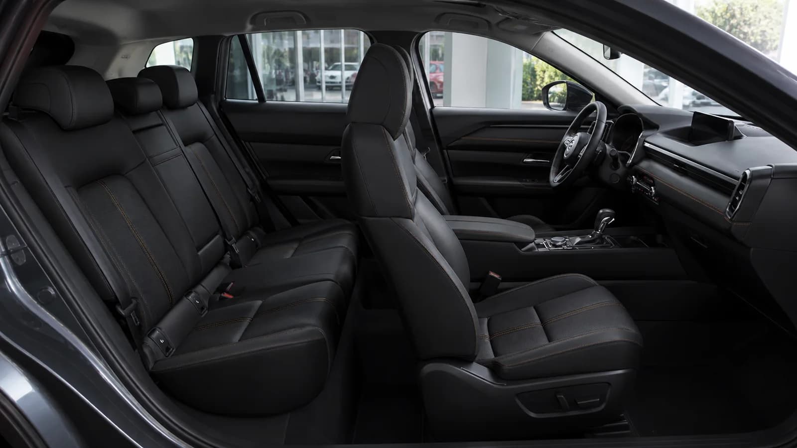 Салон Mazda CX-50 из Китая