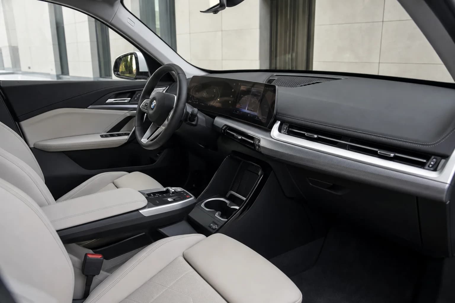 Салон BMW X1