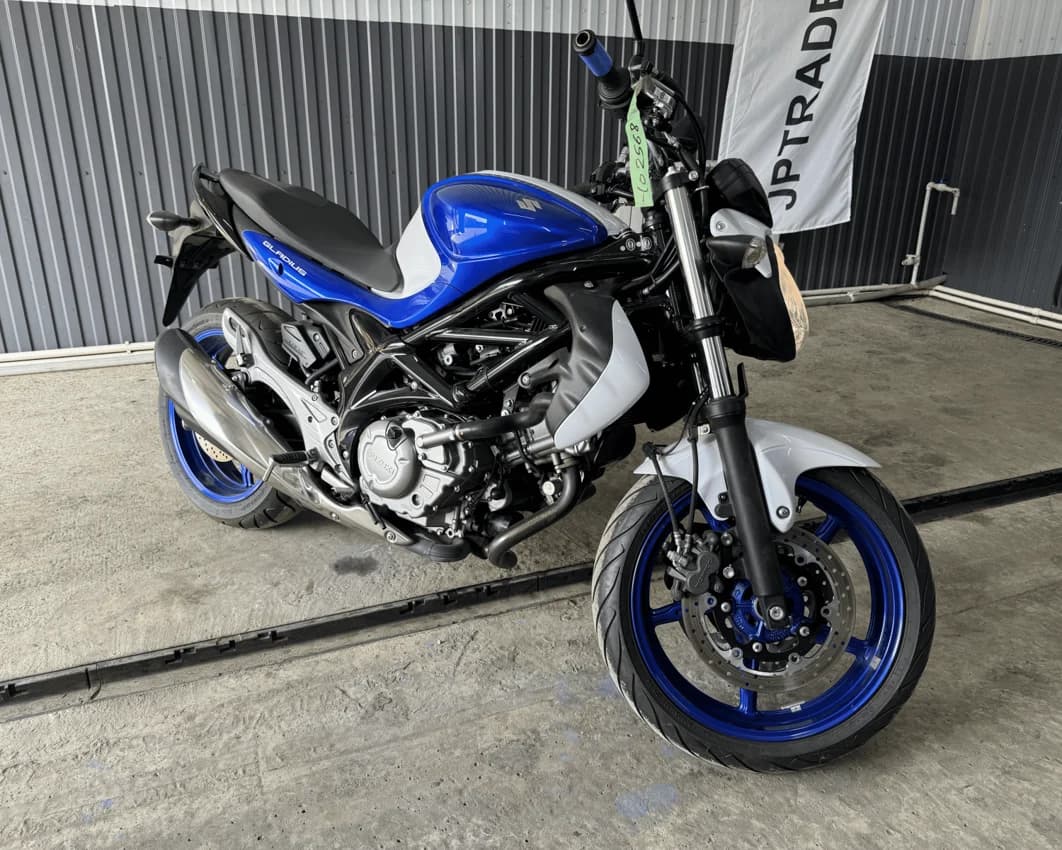 Suzuki Gladius 400
