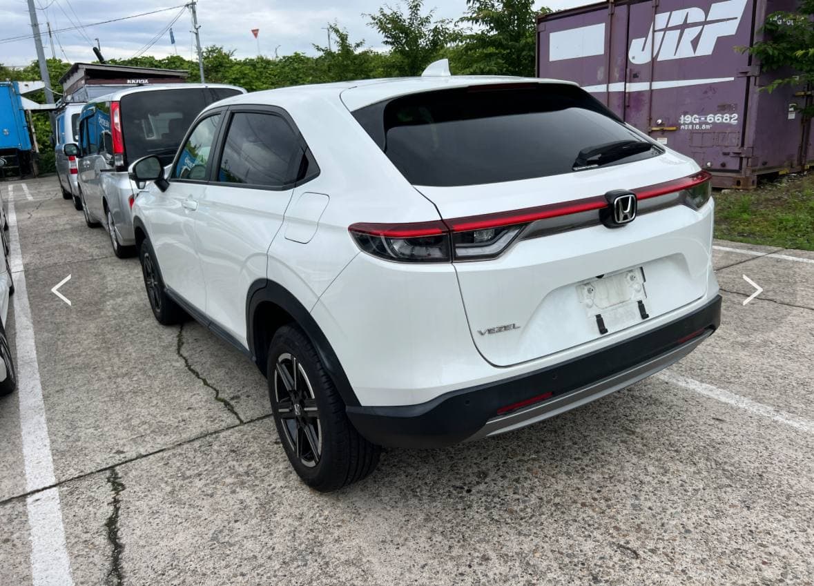 Honda Vezel 1.5 л из Японии - миниатюра 2