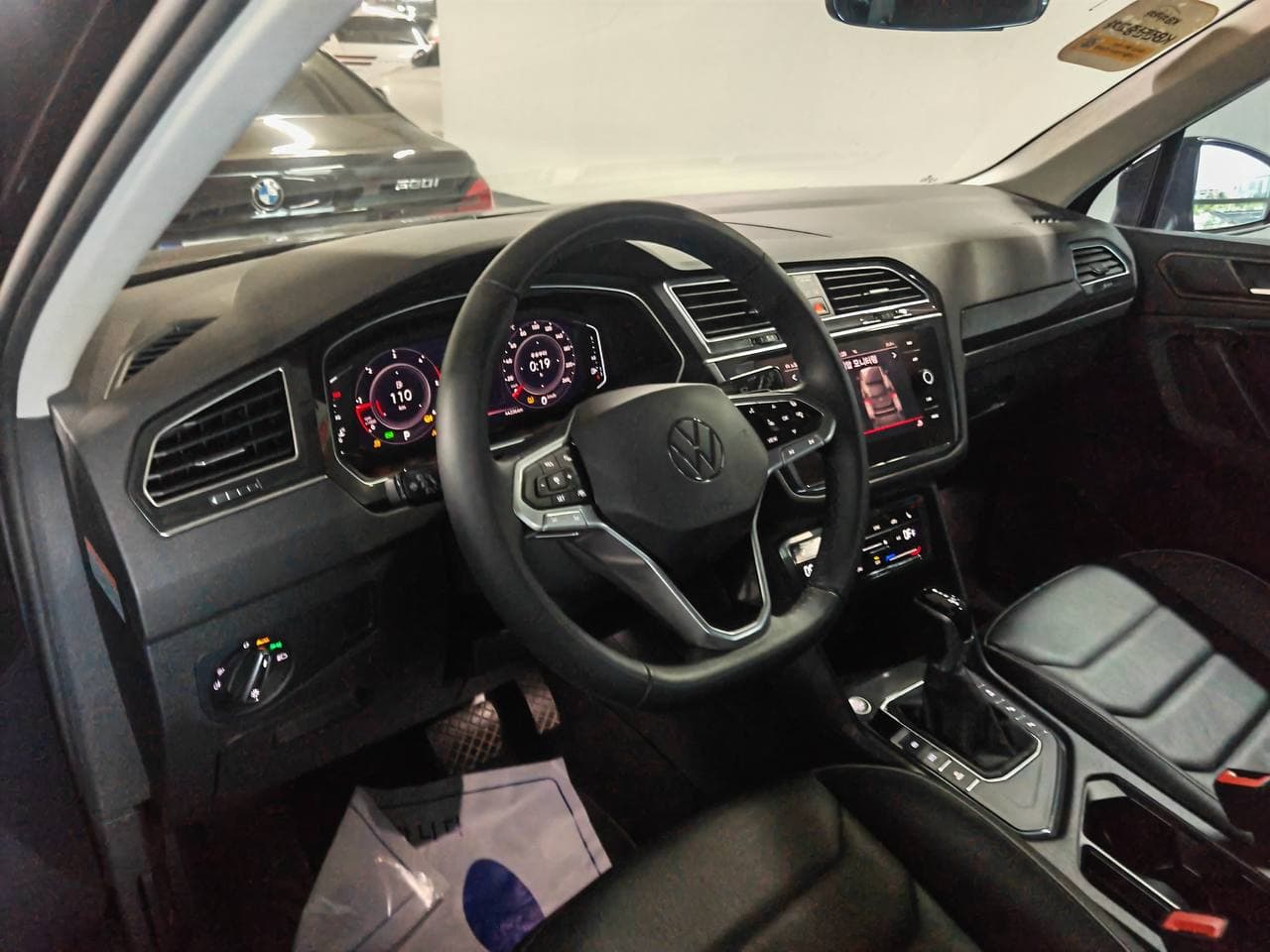 Volkswagen Tiguan 2021 2 л из Южной Кореи  - миниатюра 3