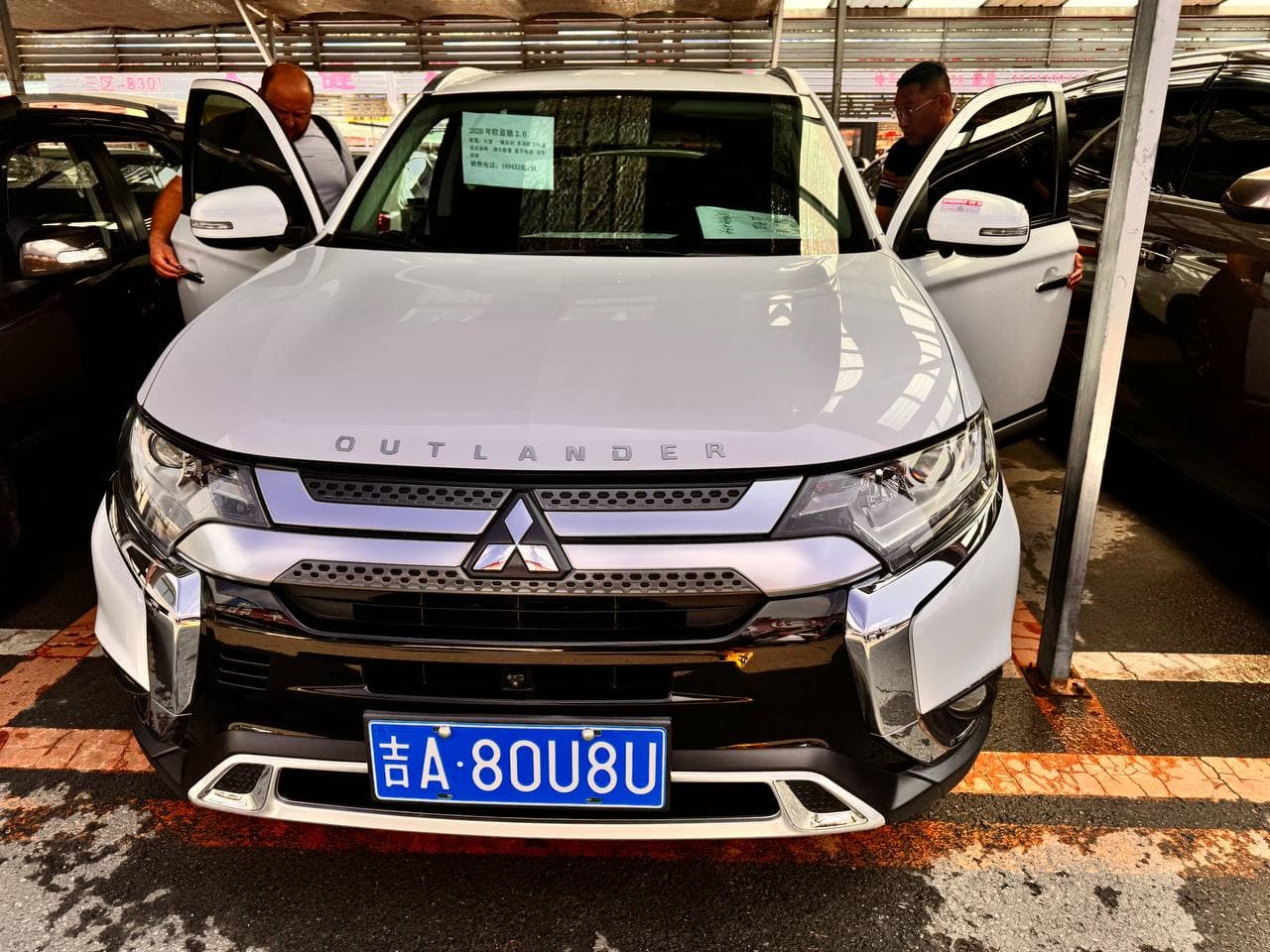 Mitsubishi Outlander 2020 70.000  из Китая - изображение 1