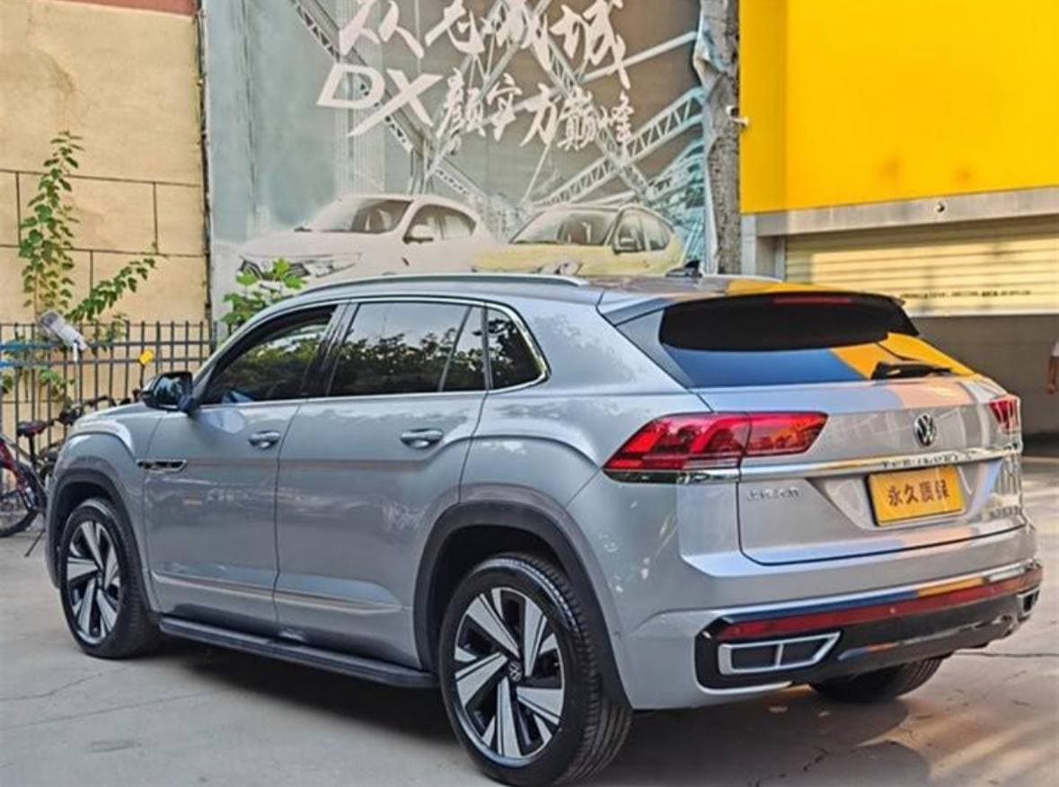 Volkswagen Touran X 2021 380TSI 2.0T 4 WD - миниатюра 2
