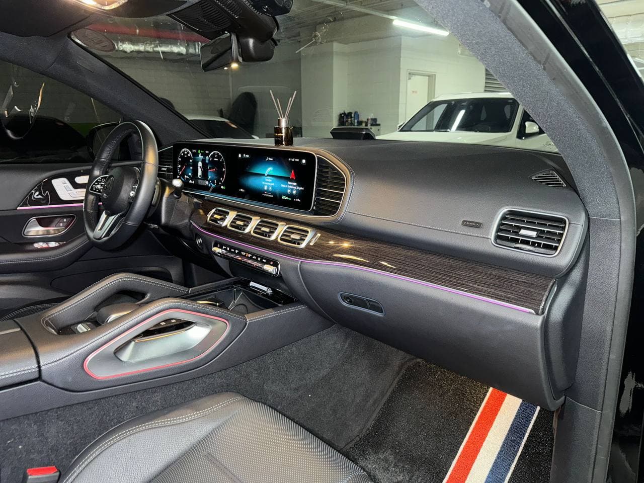 Mercedes GLE Coupe 400d 2021  - миниатюра 3