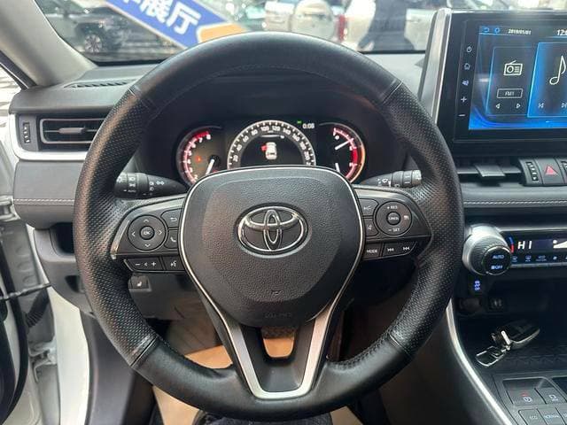 Toyota RAV4 2021 из Китая - миниатюра 4