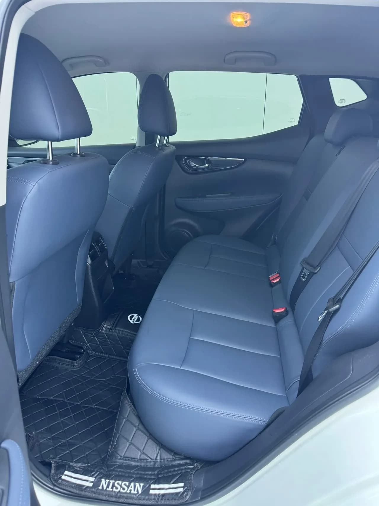Задний ряд Nissan Qashqai, колёсная база 2646 мм