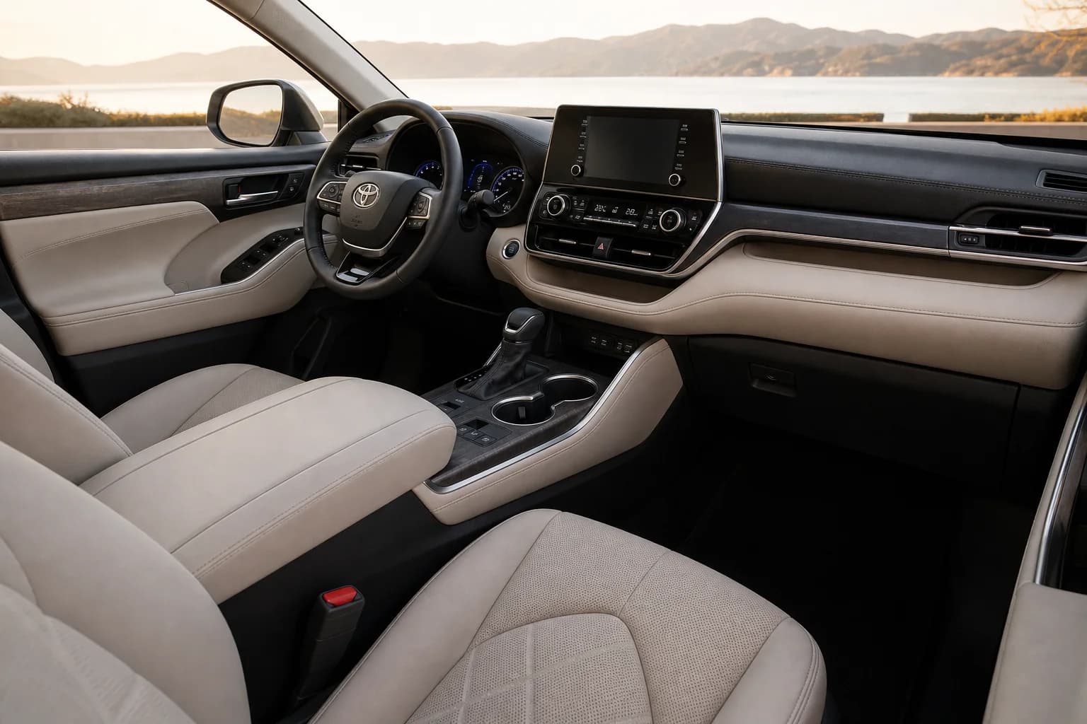Салон Toyota Highlander