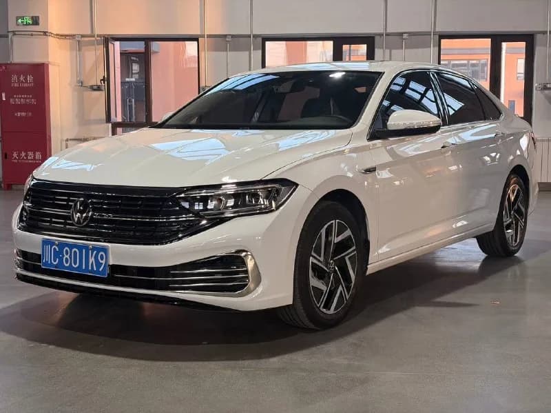 Volkswagen Sagitar