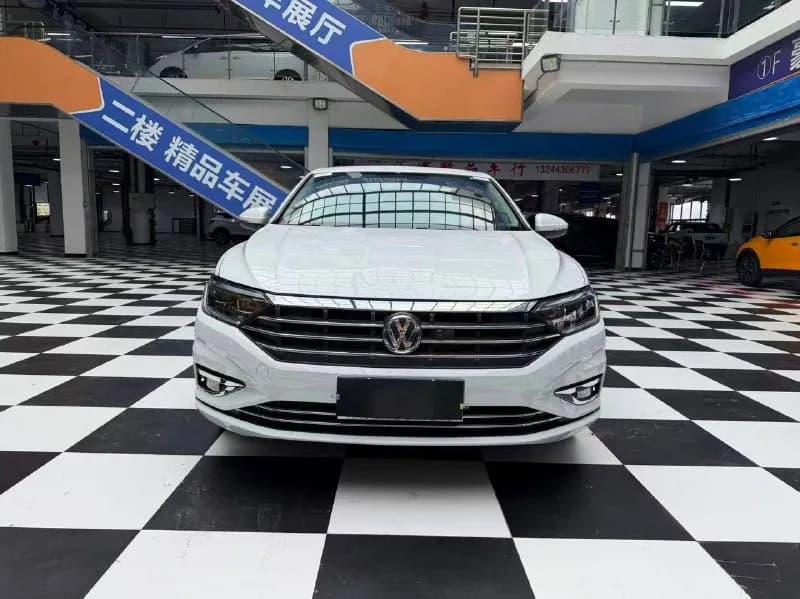 Volkswagen Sagitar