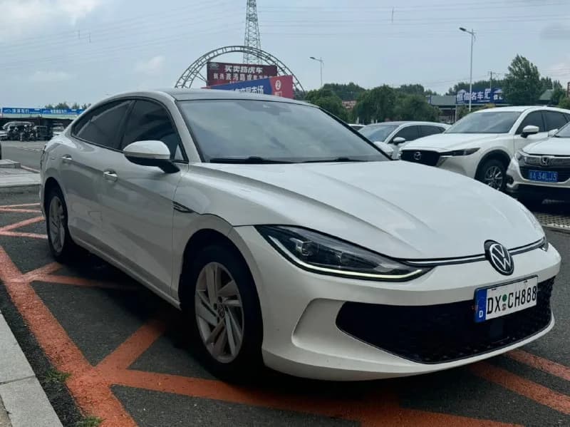 Volkswagen Lamando L