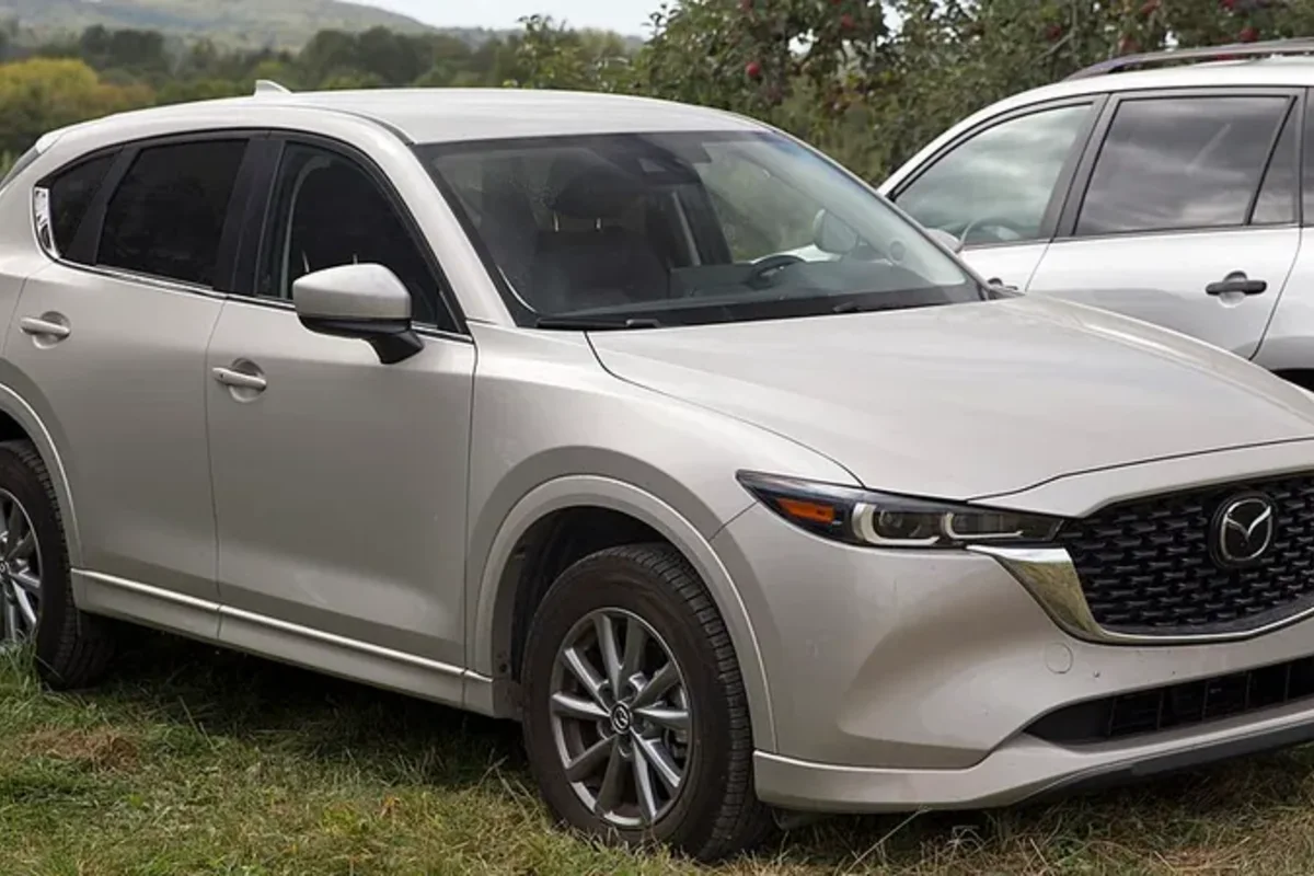Mazda CX-5 2022 года, автомобиль до 2,5 млн рублей