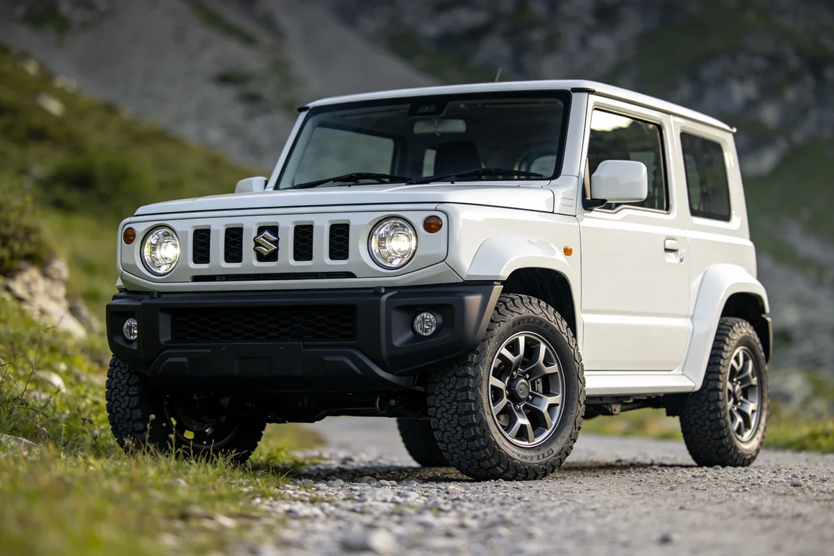 Suzuki Jimny Sierra 2026 года, автомобиль до 2,5 млн рублей