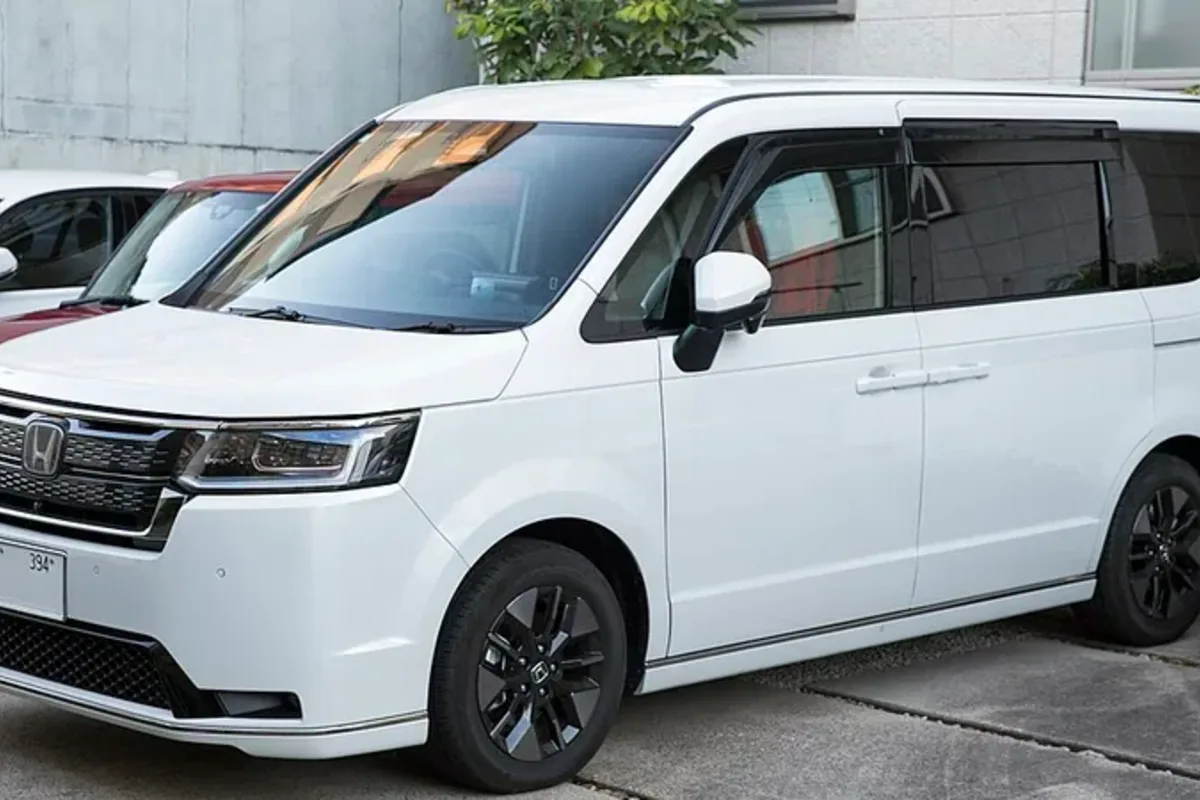 Honda Stepwgn 2026 года — автомобиль от 2,5 до 3 млн рублей
