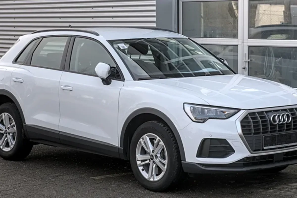 Audi Q3 2023 года — автомобиль от 3 до 4 млн рублей