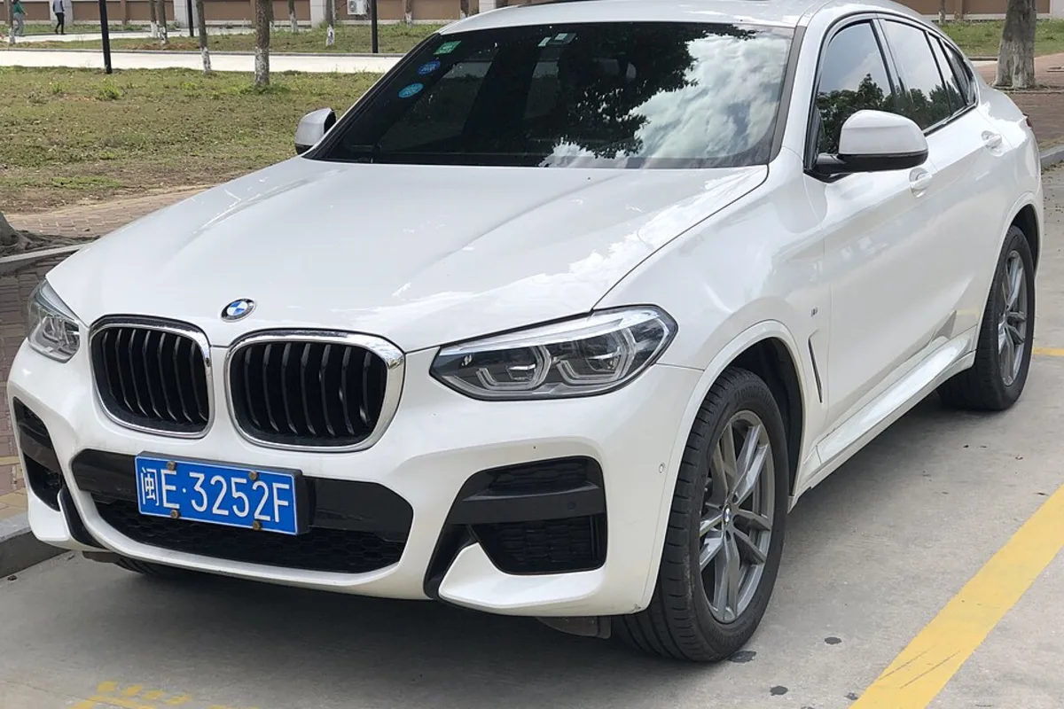 BMW X4 2022 года — автомобиль от 4 до 5 млн рублей
