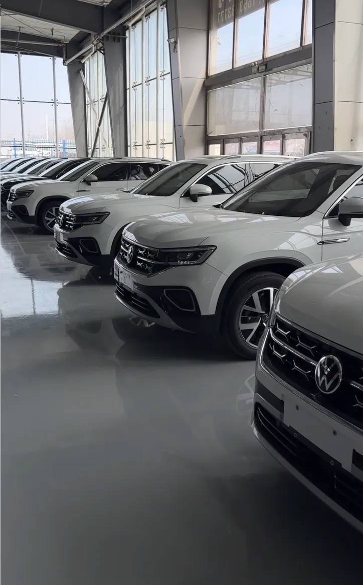 Наш склад Volkswagen Tayron в приграничном Китае