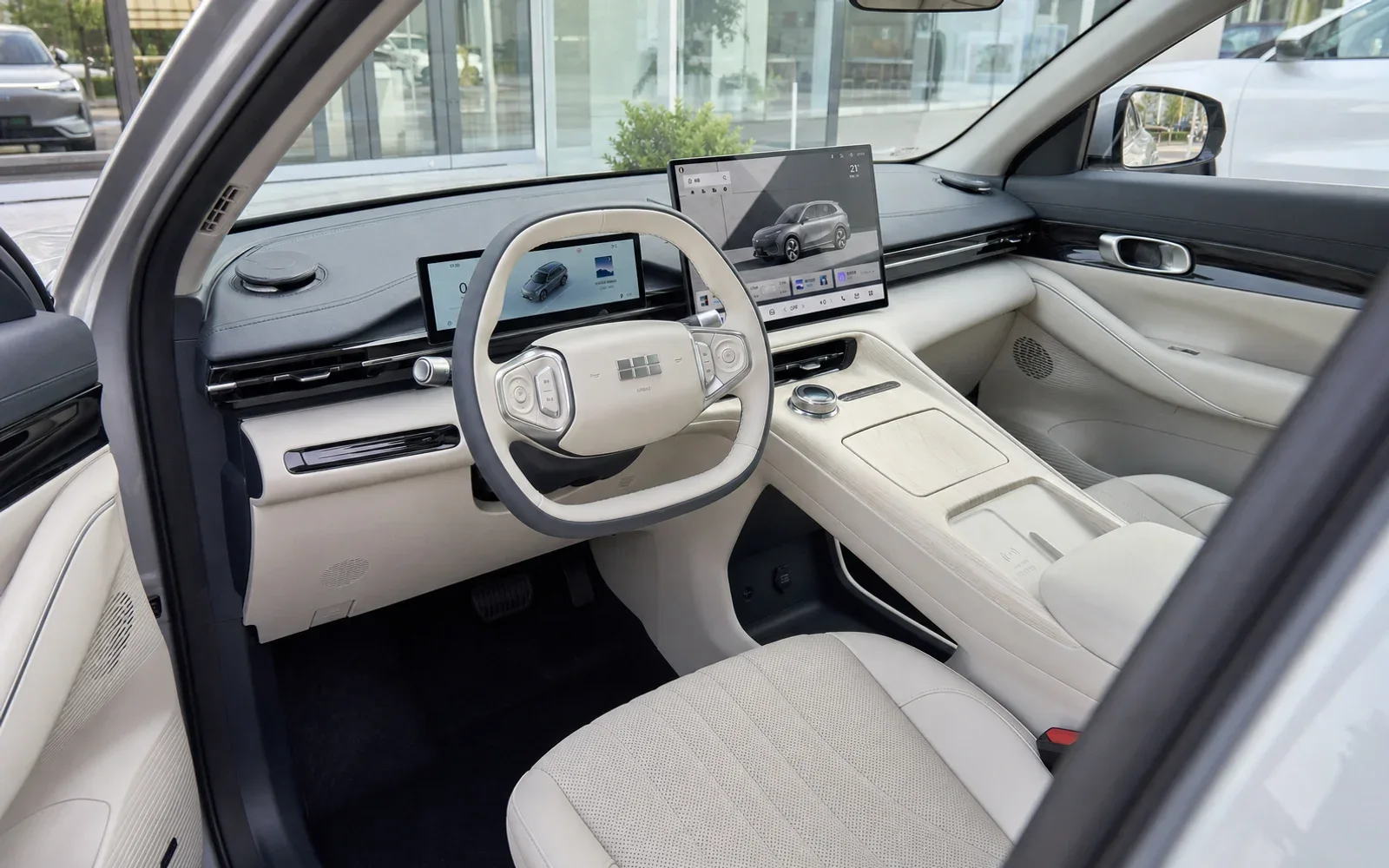 Geely Galaxy E5: салон