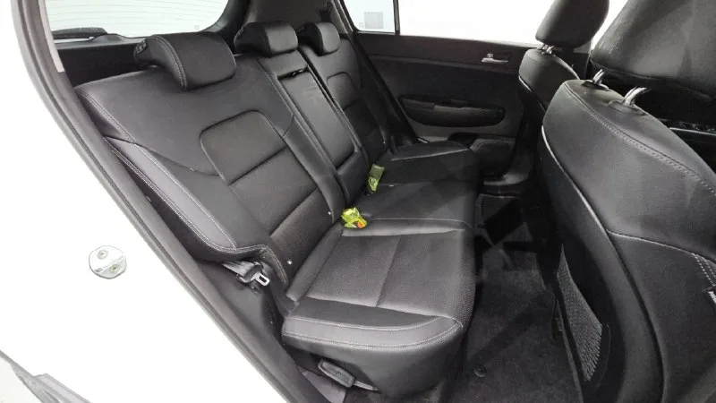 Kia Sportage 1.6 4WD 2021 г