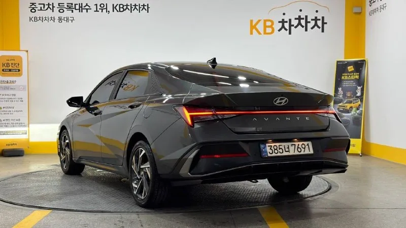 Hyundai AVANTE 1.6 Modern