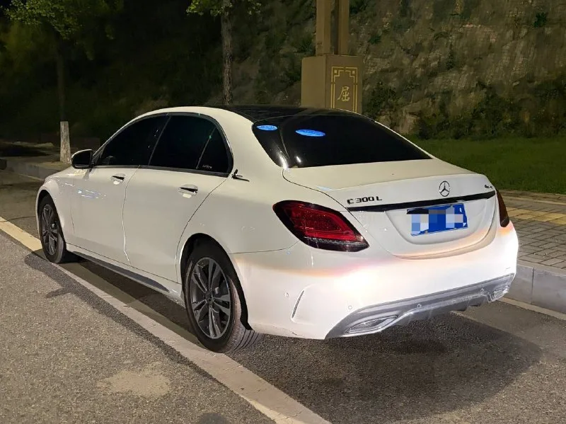 Mersedes C200 L