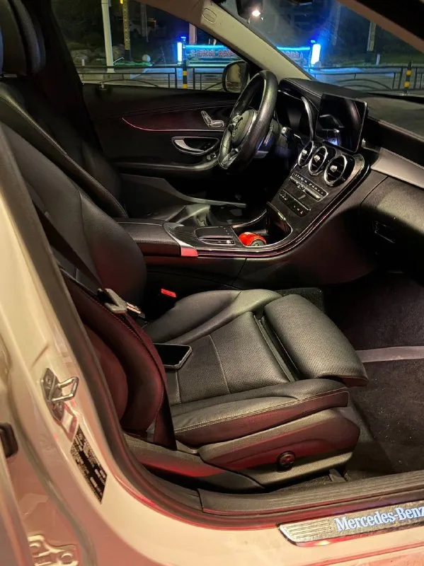 Mersedes C200 L