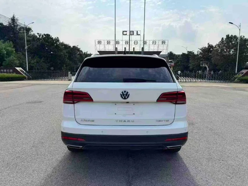 Volkswagen Tharu