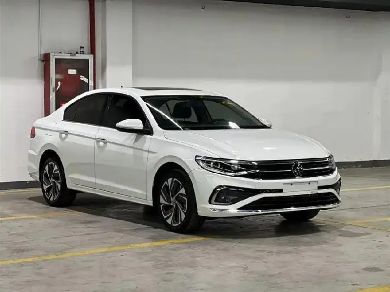 Volkswagen Bora 200TSI