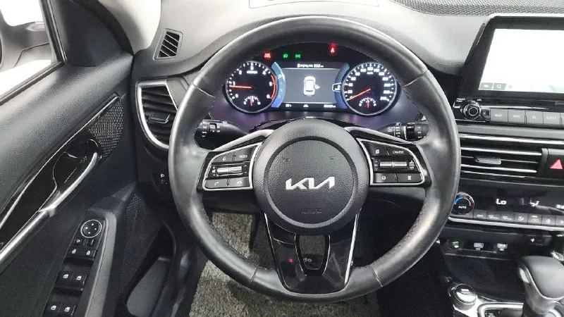 Kia Seltos Diesel 1.6 2WD Signature