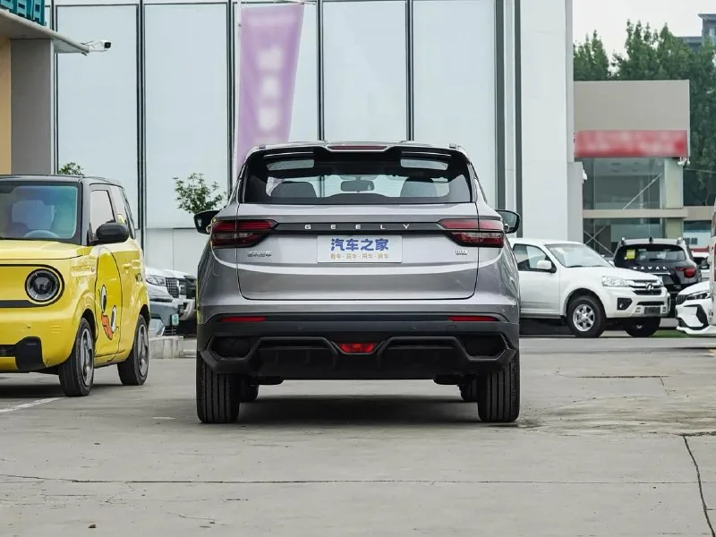 Geely Coolr