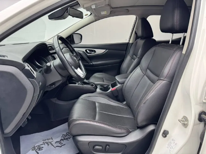 Nissan Qashqai 2.0 CVT