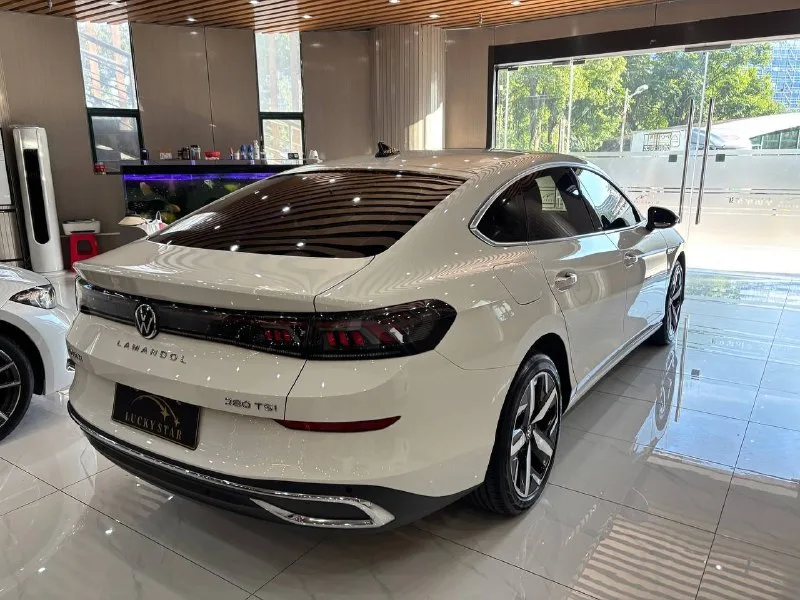 Volkswagen Lamando