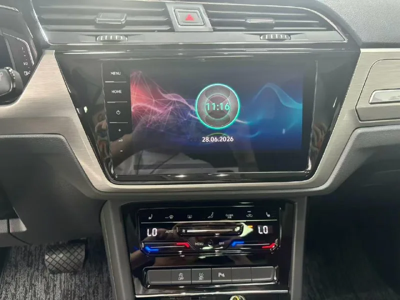 Volkswagen Touran L Cross Edition