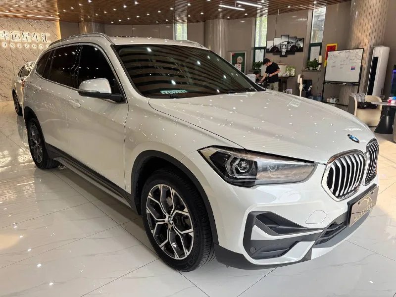 BMW X1 sDrive 20Li