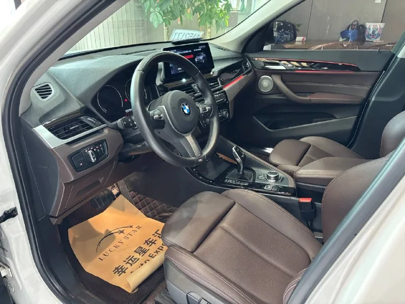 BMW X1 sDrive 20Li