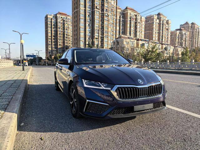 Octavia PRO 2022 из Китая